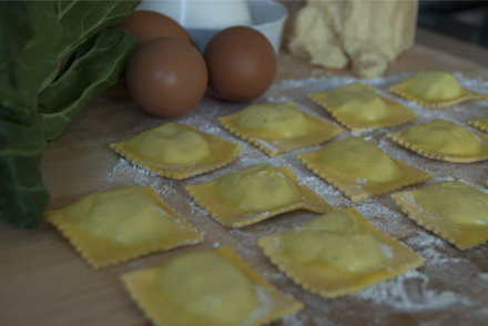 Tortelli recheado com espinafre, acelga e ricota - Bertazzoni